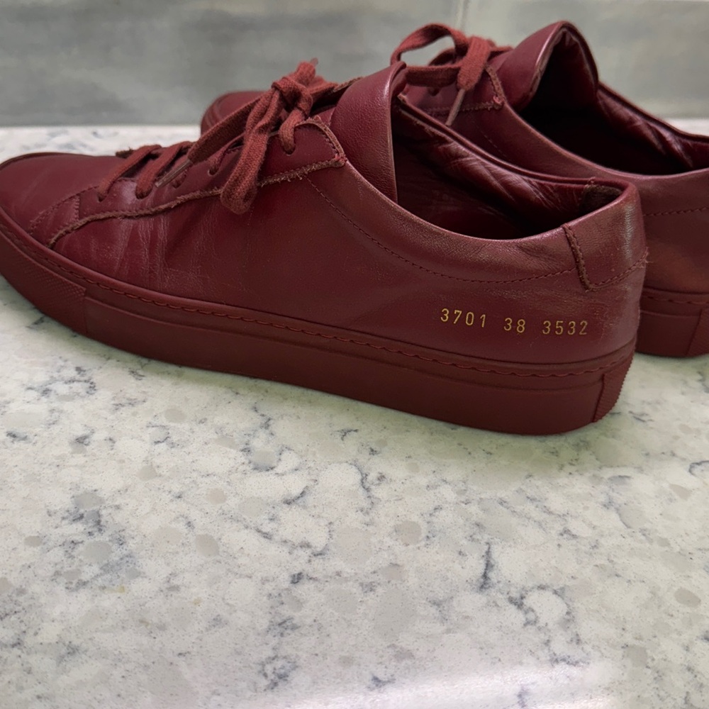Common Projects Achilles Low BRICK (Wine) Leather Sneakers HTF  Sz 38 WOMAN - Picture 11 of 11